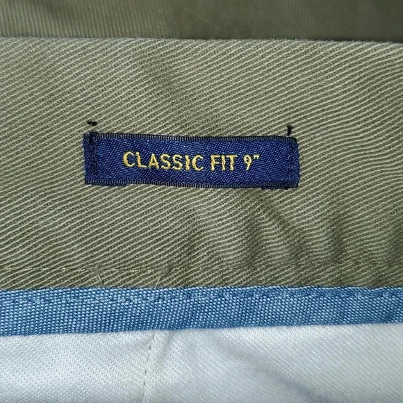 Polo Ralph Lauren Classic Fit 9" Green 100% Cotton Flat Front Shorts Size 38 - Picture 10 of 11